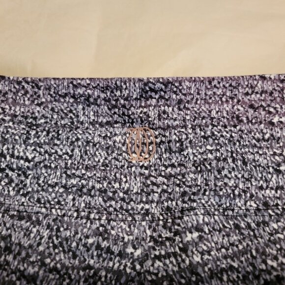 Tweed Print Crop Leggings Gray White Size Medium - Picture 8 of 9